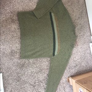 Green men’s sweater